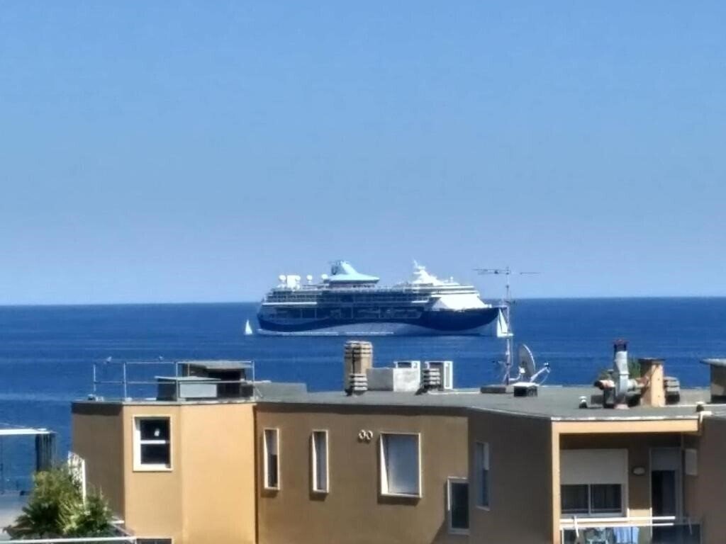 Картинка Max & Sea 2*