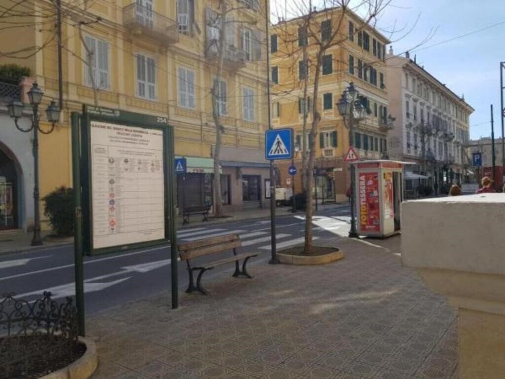 Готель Orchidea - Sanremo Apartments 3*