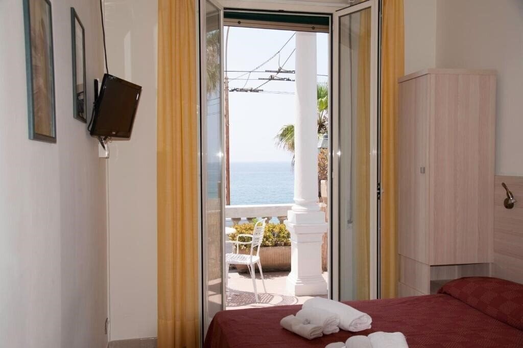 Фото Villa La Brise 3*