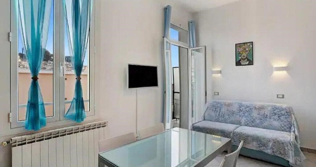 Картинка Frida Apartments 3*