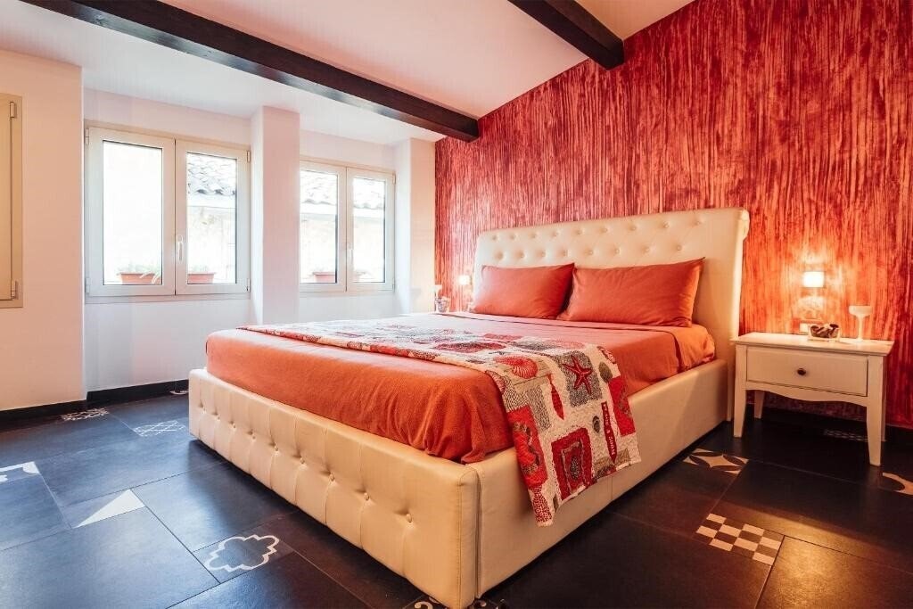 Готель Costiglioli Central & Elegant Duplex 3*