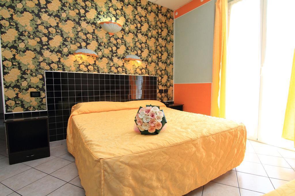 Готель Esperia 3*