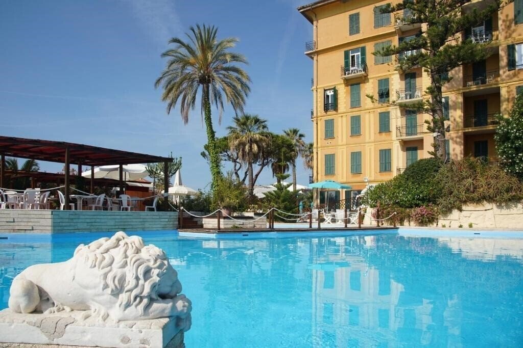 Фотографія Grand Hotel Londra 4*