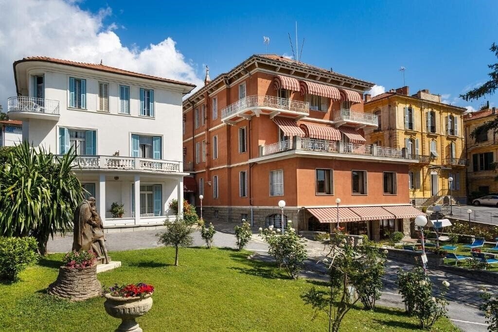 Отель Villa Maria 2*