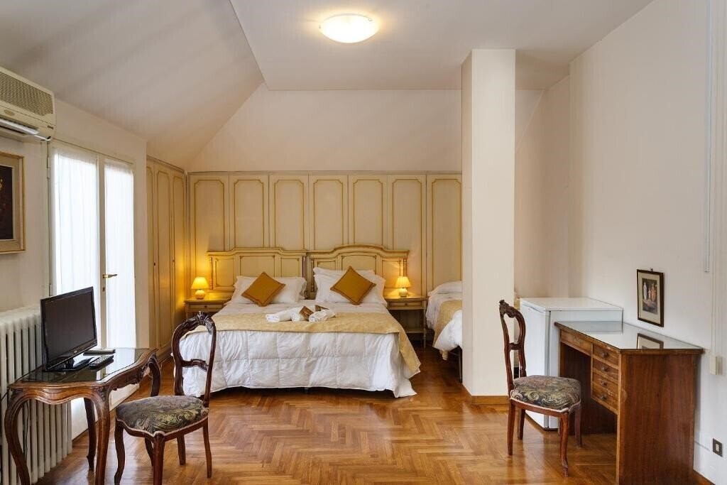 Фото Villa Maria 2*