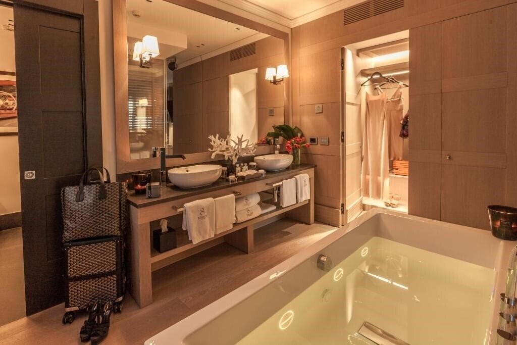Фотография Eight Hotel Paraggi 5*