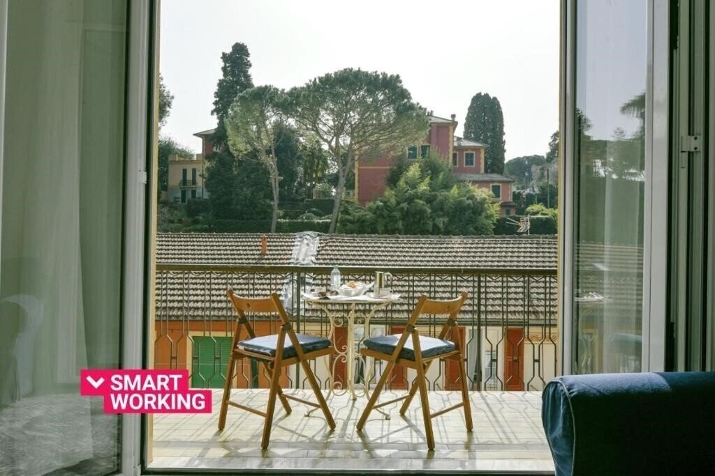 Готель Una Finestra Su Villa Durazzo 4*
