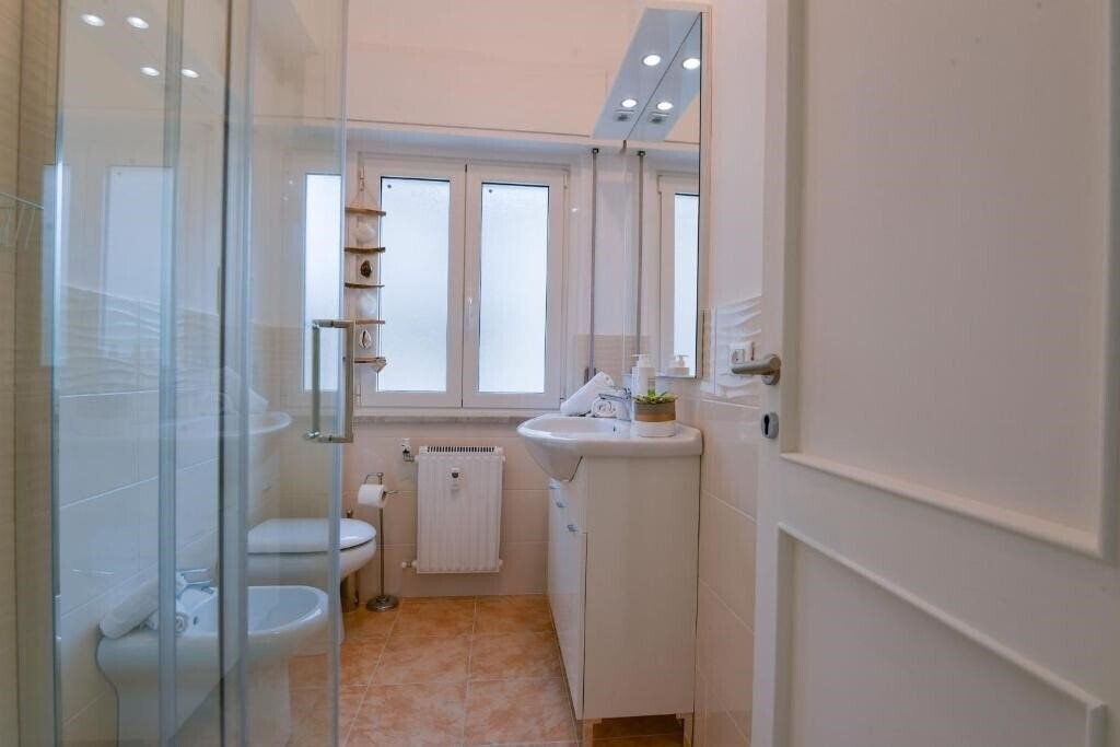 Фотографія Una Finestra Su Villa Durazzo 4*