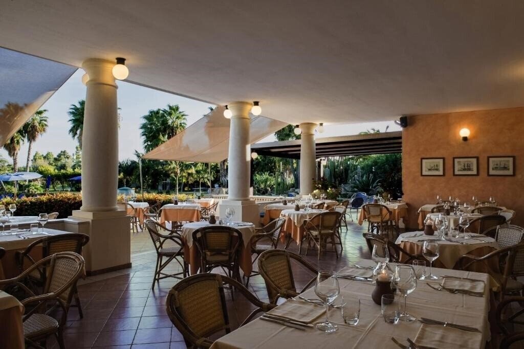 Картинка Lantana Resort 4*