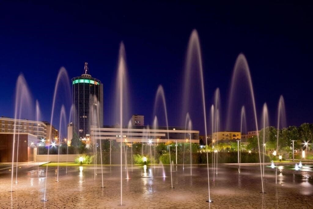 Готель T Hotel 4*