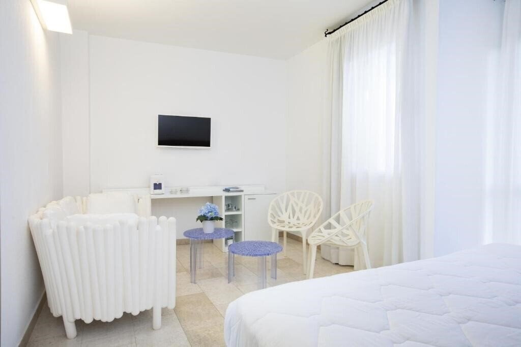 Картинка Tirreno Resort 4*