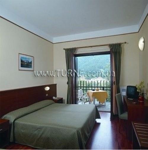 Отель Colonna Residence Porto Cervo Centro 4*