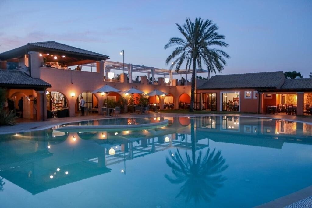 Отель Alma Resort 4*