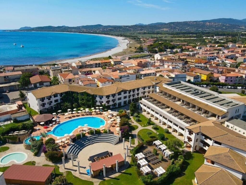 Отель Cala Della Torre 4*
