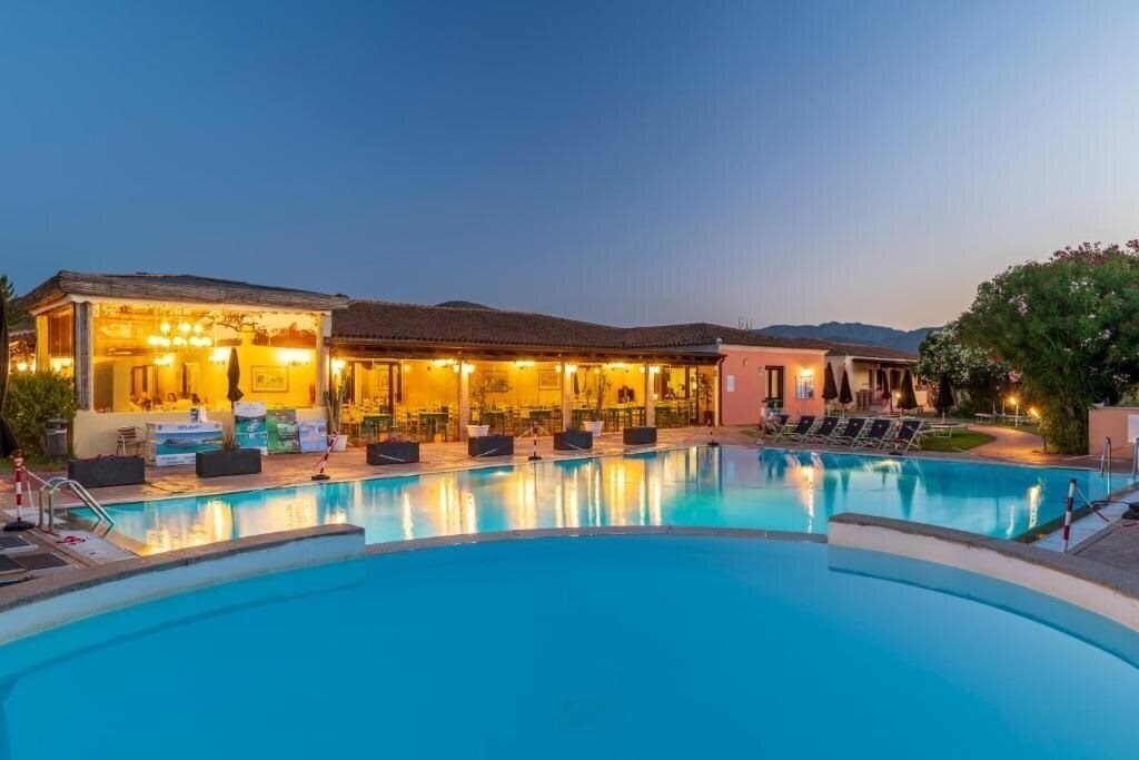 Готель Li Suari 4*