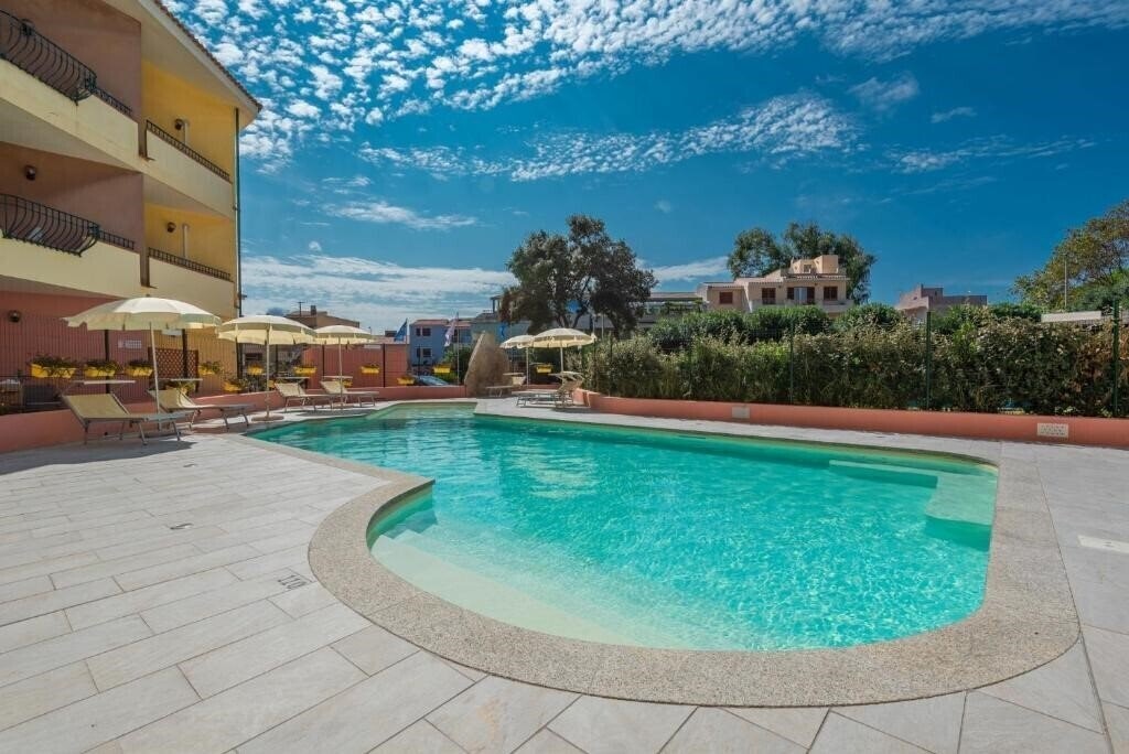 Отель Residence I Mirti Bianchi 3*