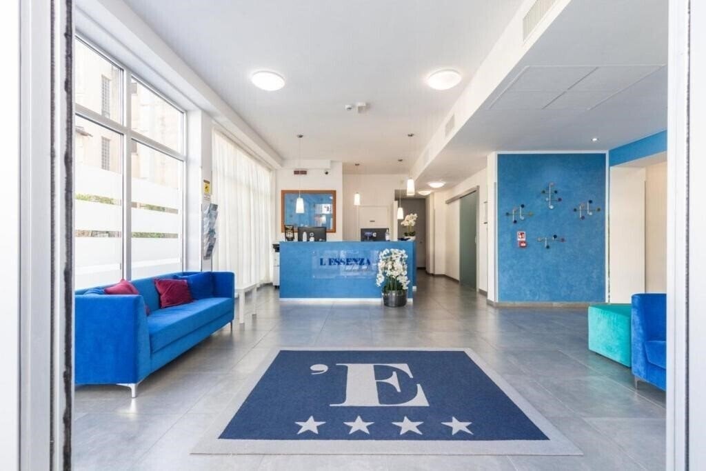 Готель L'Essenza Hotel 4*