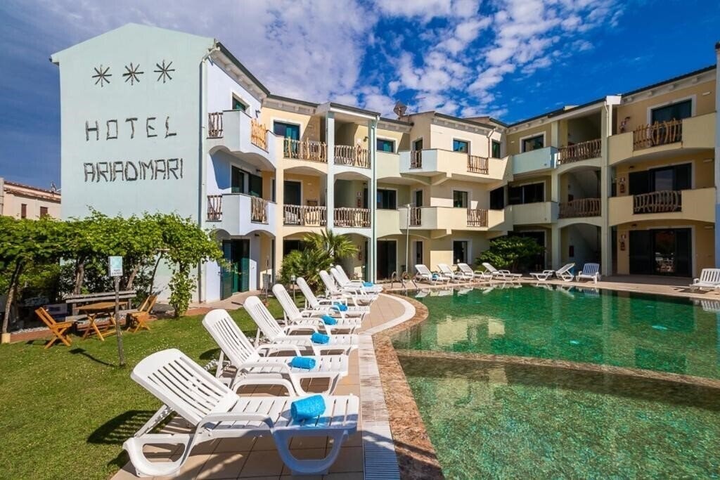 Фото Hotel Ariadimari 3*