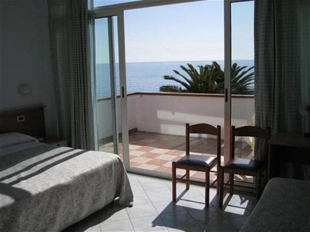 Фото Corallo Finale Ligure 3*