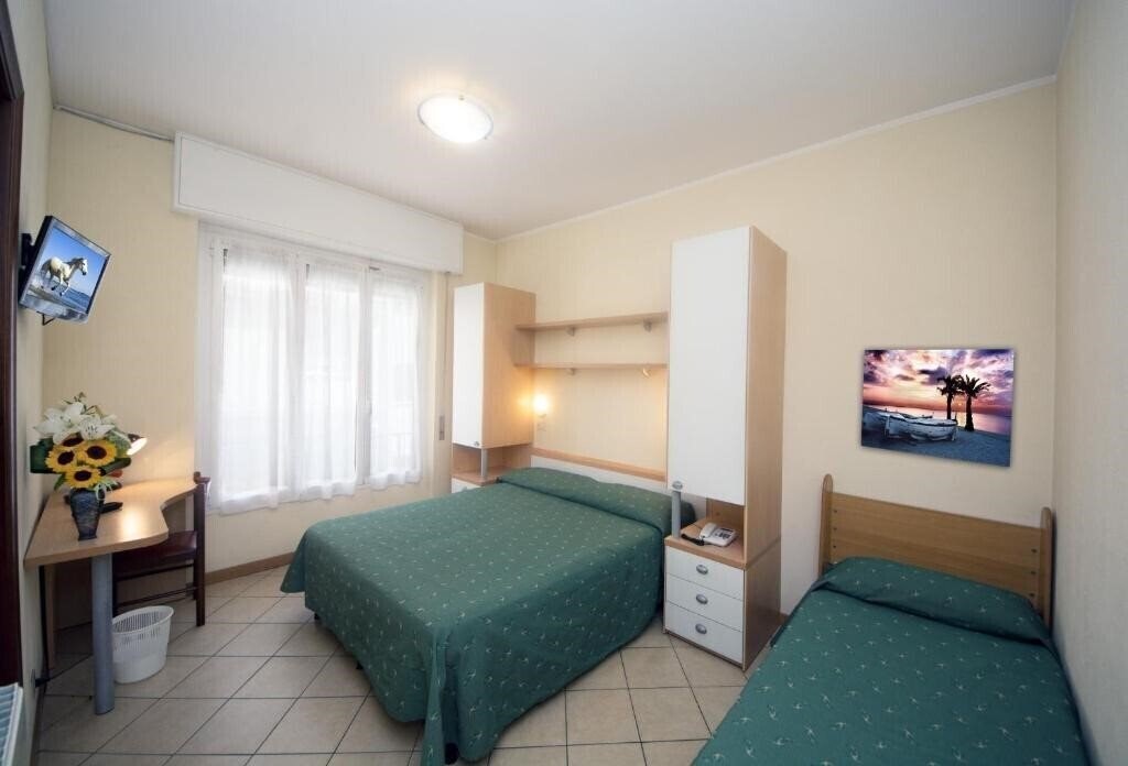 Фото Hotel Derby Finale Ligure 3*