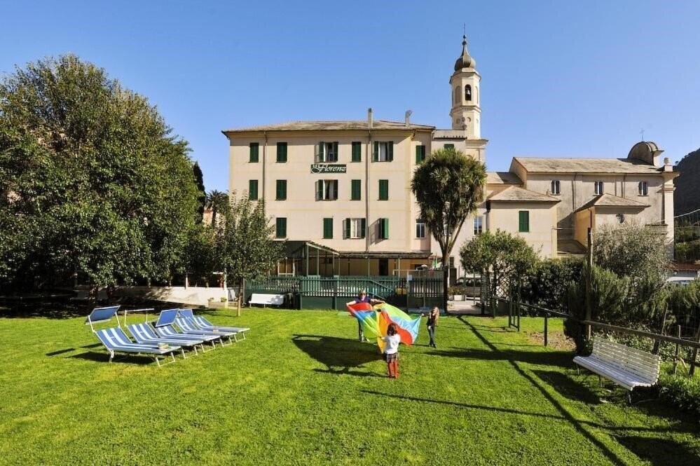 Готель Florenz Hotel Finale Ligure 3*