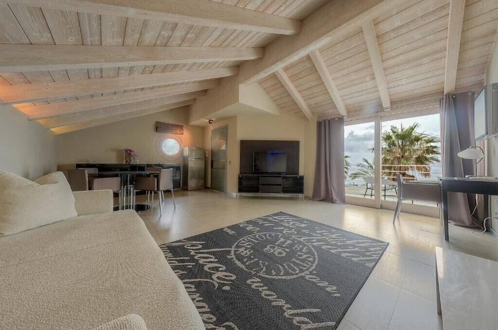 Зображення Hotel De La Plage Pietra Ligure 3*