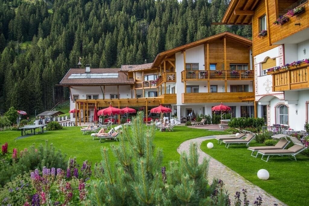 Фотография Hotel Welponer Selva di Val Gardena 4*