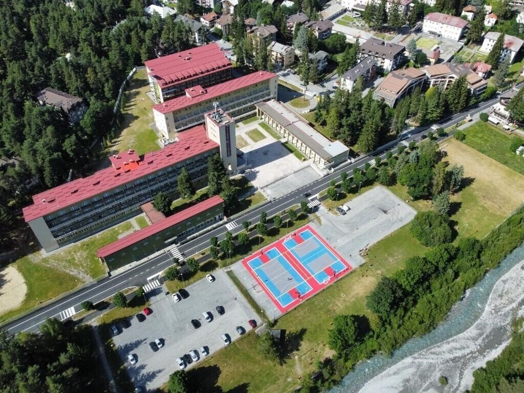 Отель Villaggio Olimpico 4*