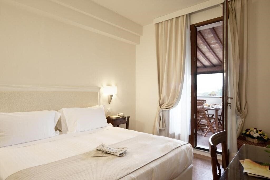 Фото Italia Hotel 3*