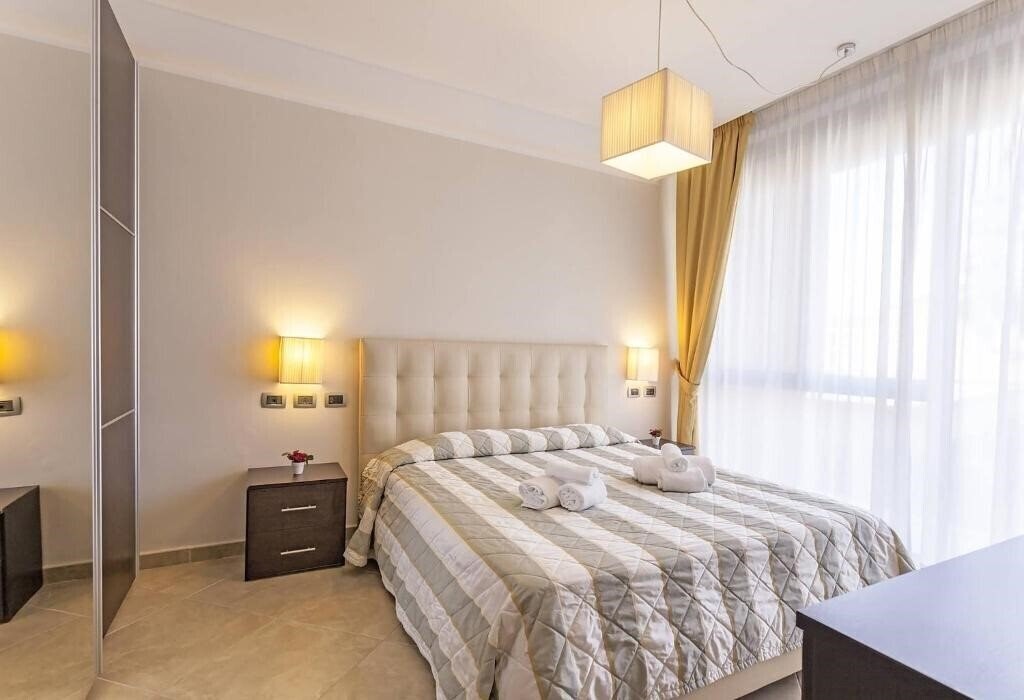 Готель ApartHotel Anghel 3*