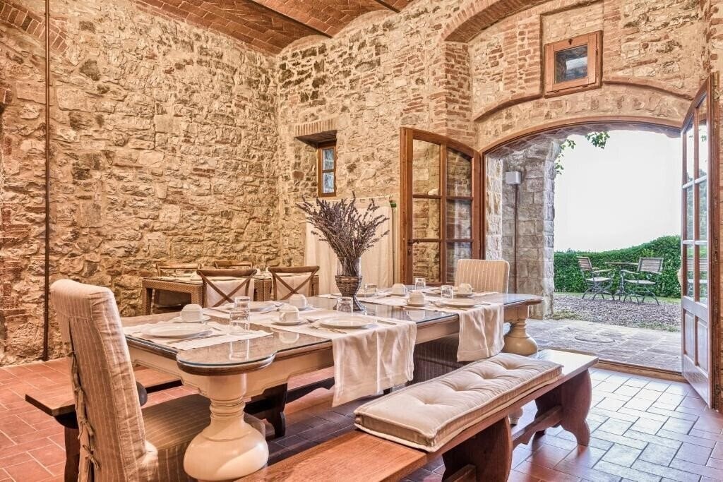Изображение Borgo Di Pietrafitta Relais 3*