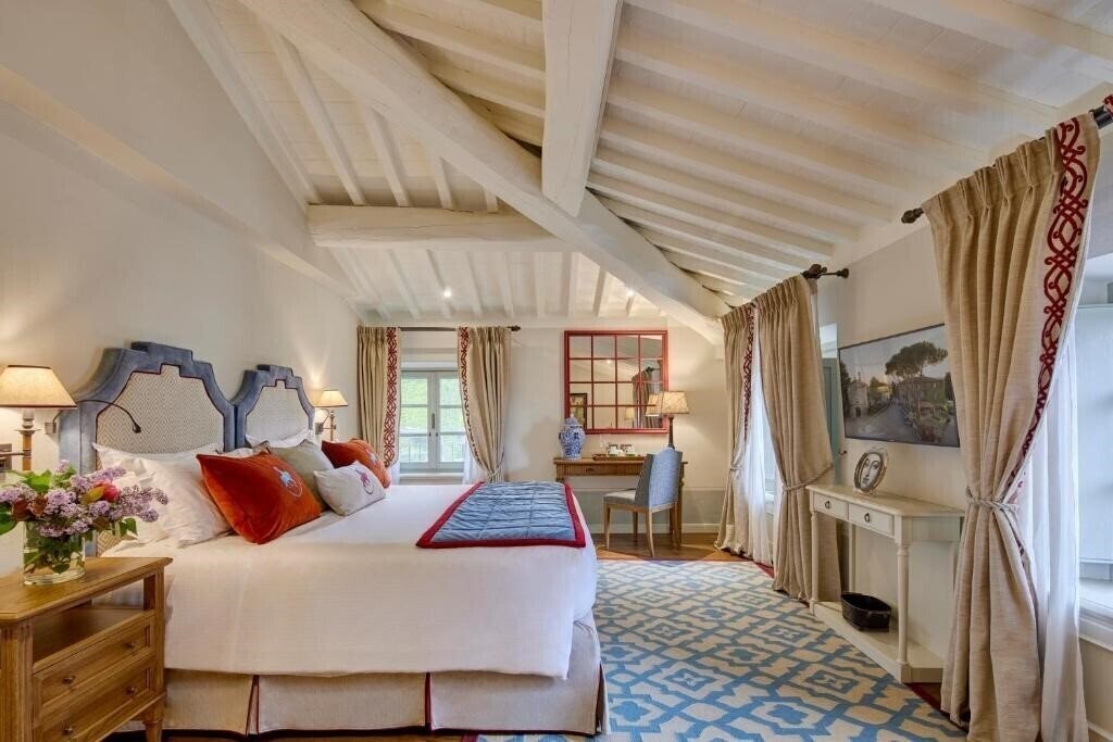 Отель Borgo San Felice 5*
