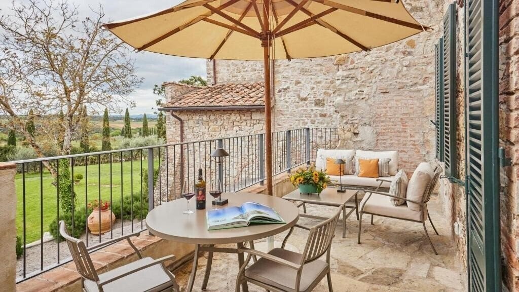 Фотография Borgo San Felice 5*