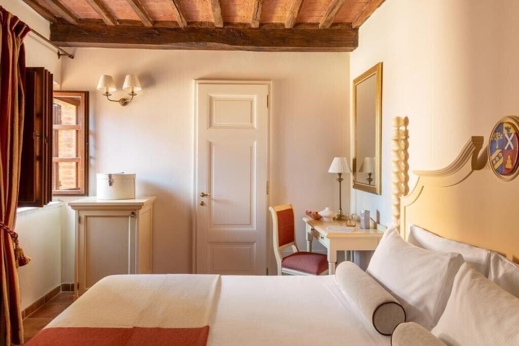 Картинка Castello di Leonina Relais 4*