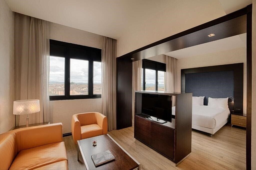 Фотографія Nh Siena 4*