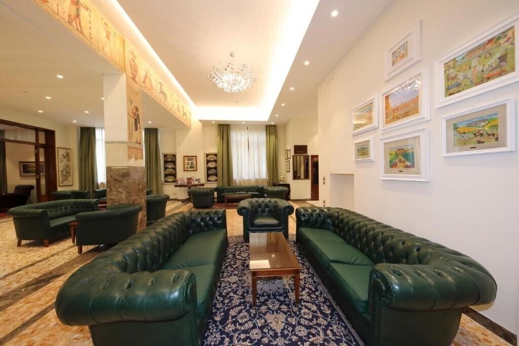 Готель Moderno 3*