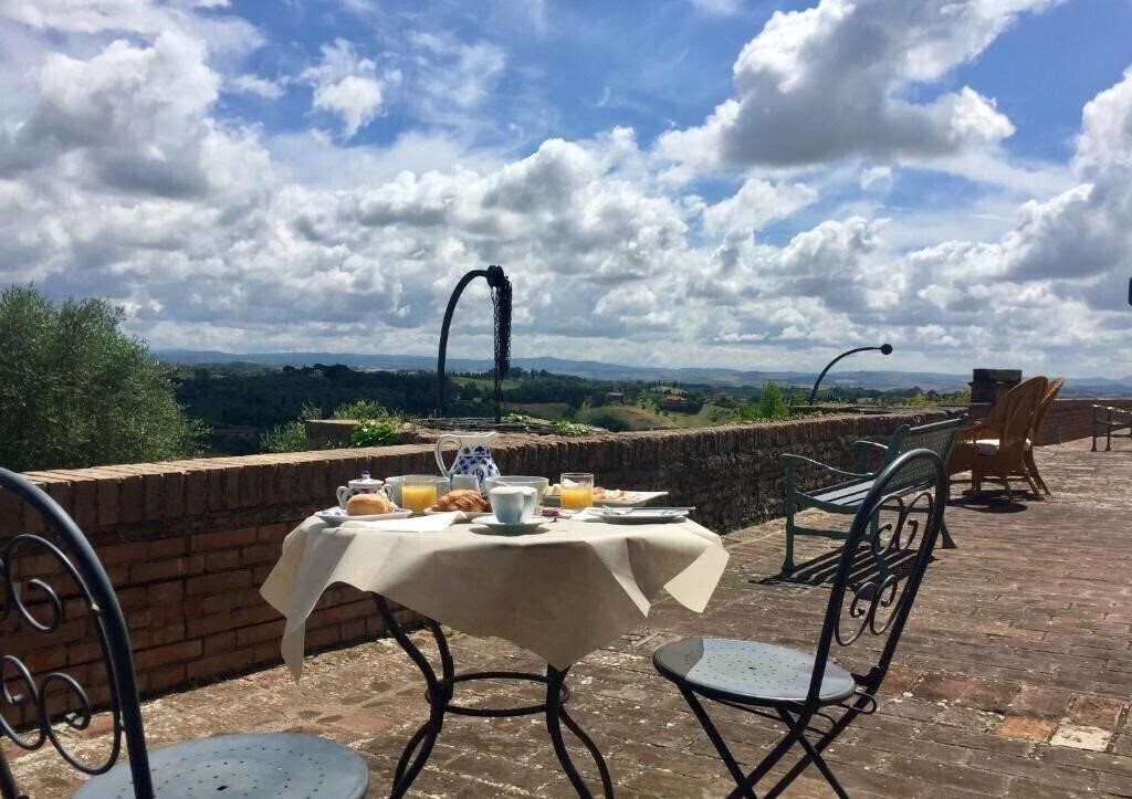 Отель Palazzo di Valli 3*