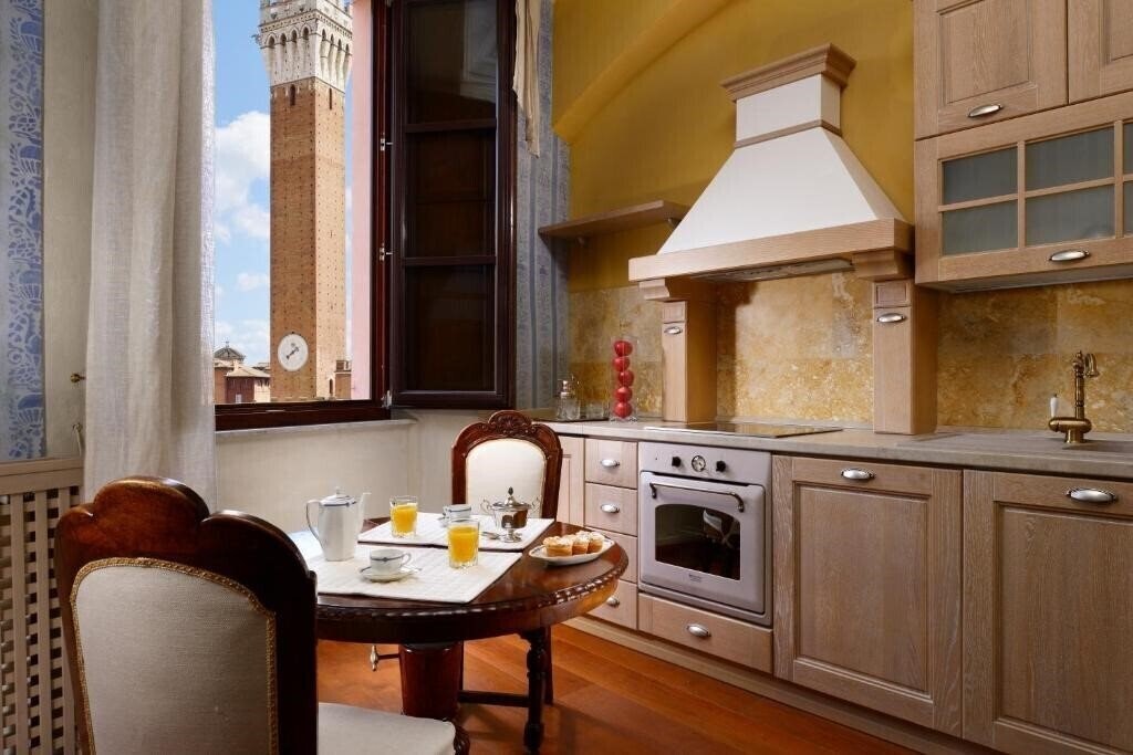 Фото Piazza del Campo Honeymoon Suite 3*