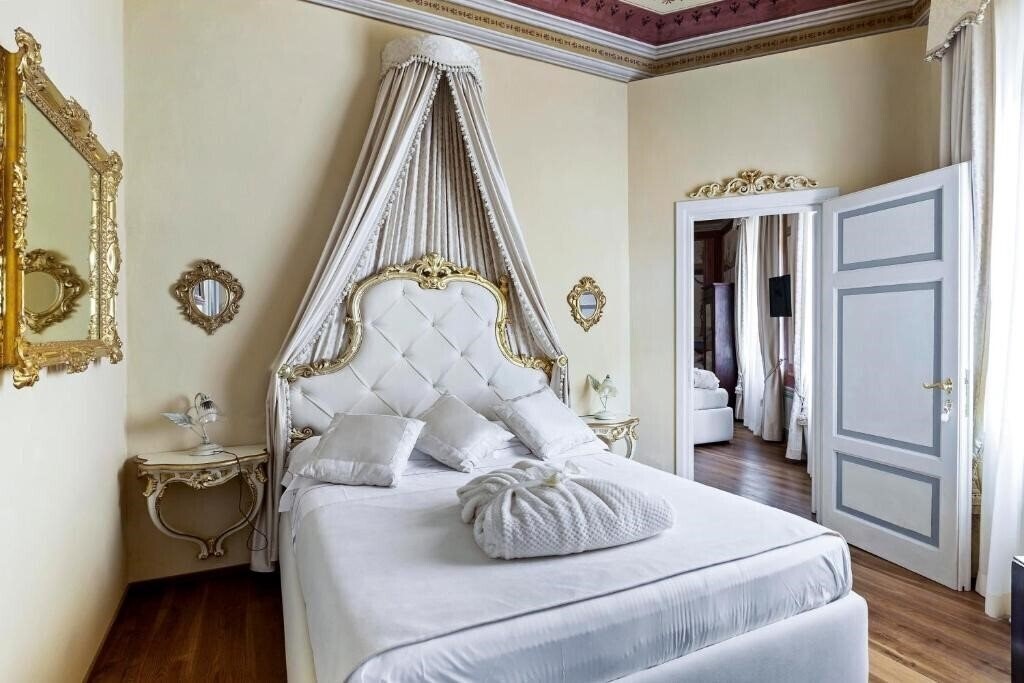 Изображение Residenza D'Epoca Palazzo Borghesi 3*