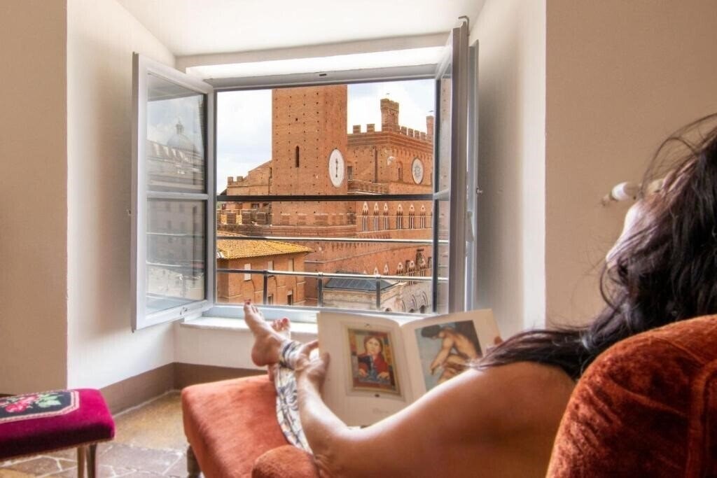 Готель Palazzo Chigi Zondadari 3*