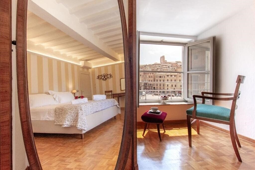 Фото Palazzo Chigi Zondadari 3*