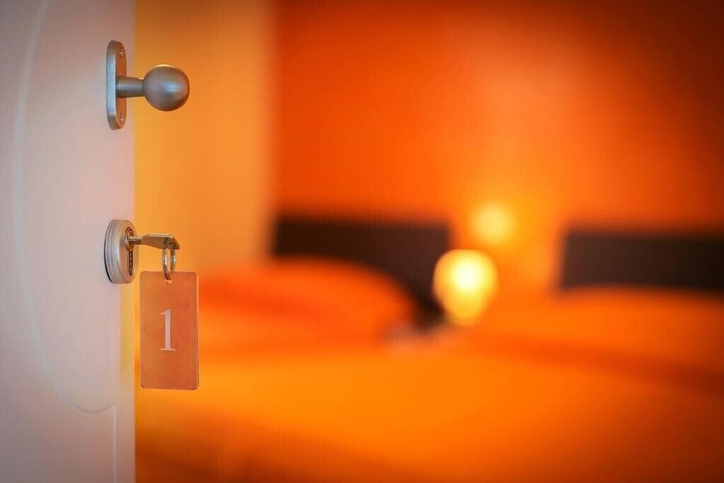 Фото Eleroom 3*