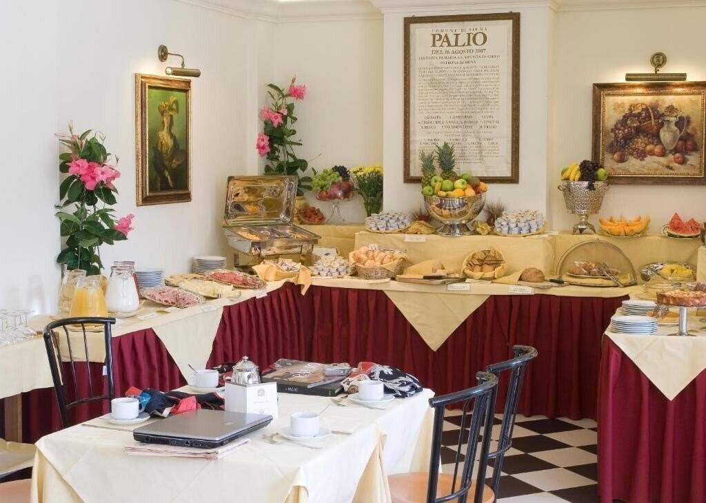 Зображення Palazzo Dei Priori 4*