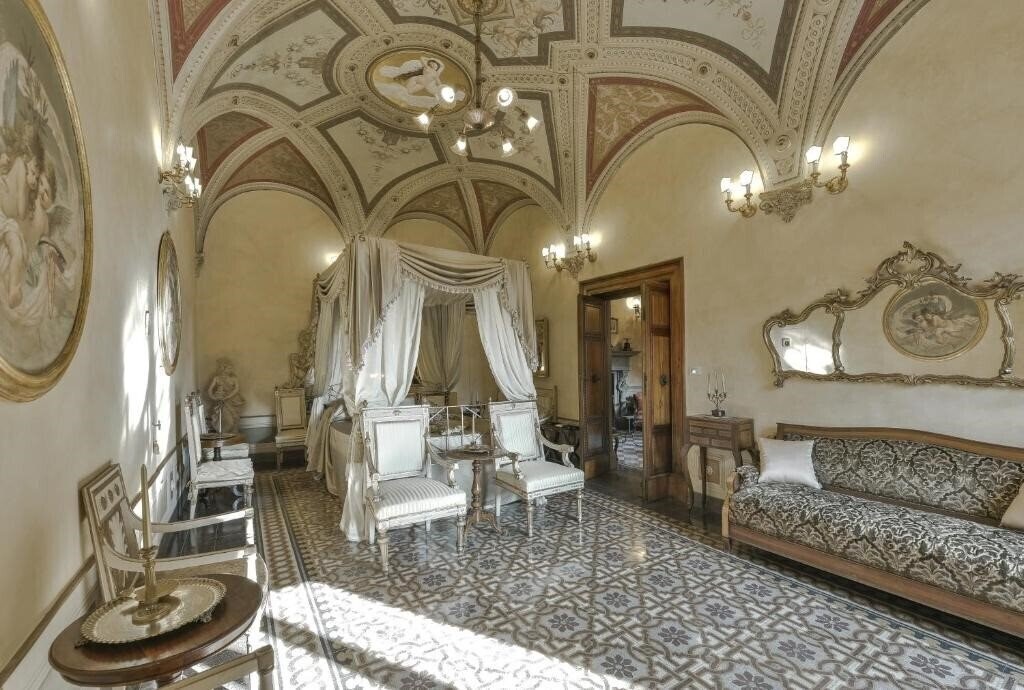 Отель Residenze D'Epoca Palazzo Coli Bizzarrini 4*