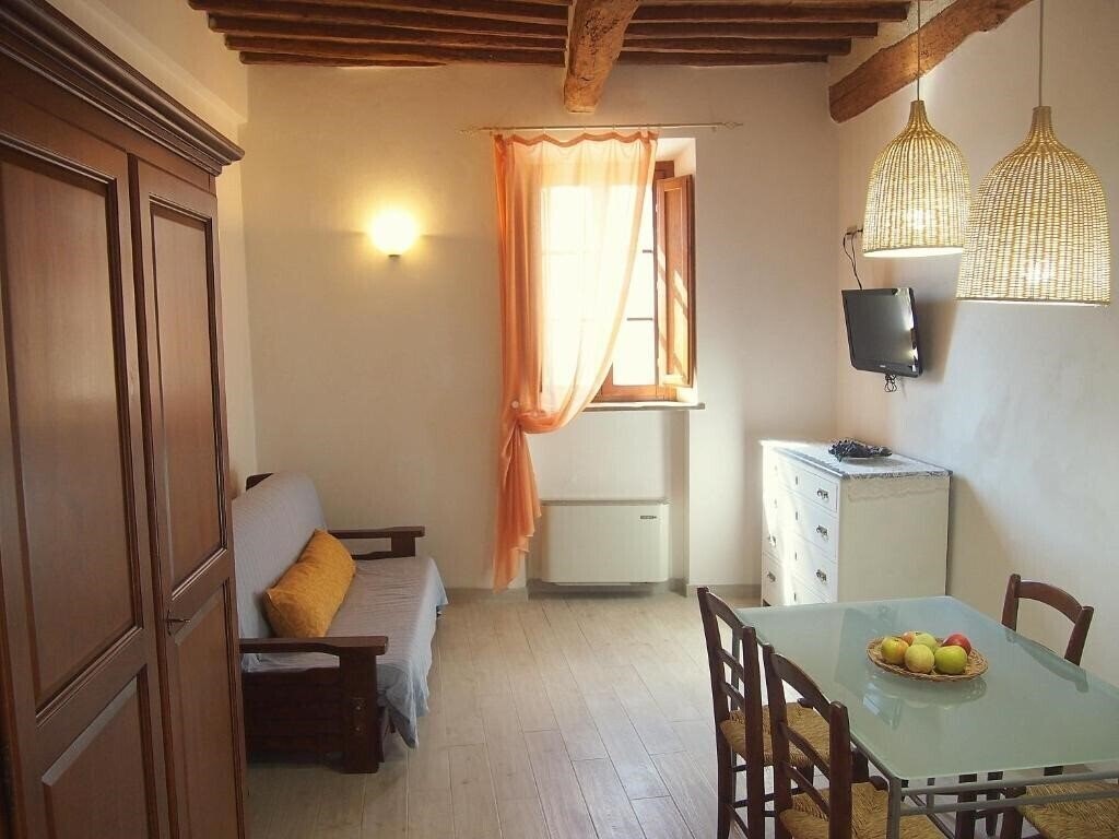 Зображення Nell'Antica Torre di Fronte a Siena 3*
