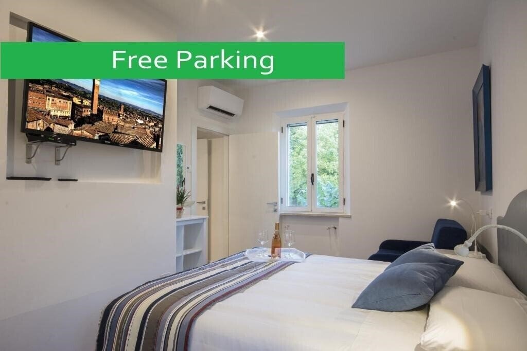 Фото La Coroncina Lodging 4*