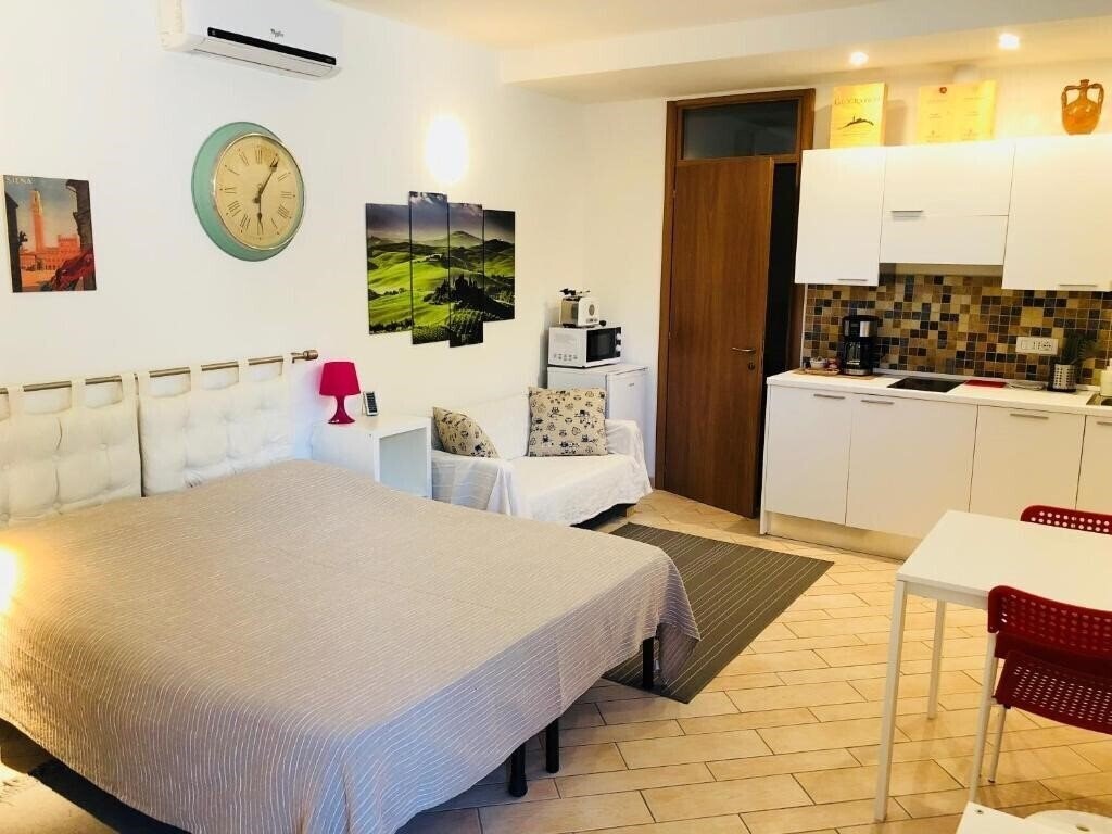 Фото La Dolce Vita Studio with Free Private Parking 3*