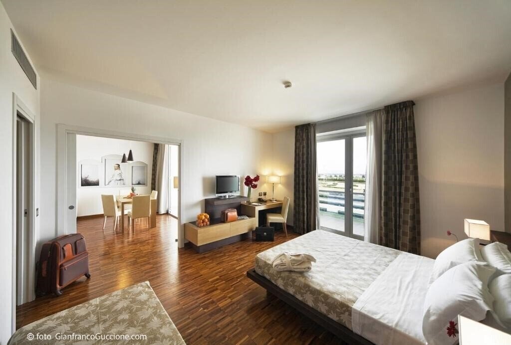 Фотография Eureka Palace Hotel SPA Resort 4*
