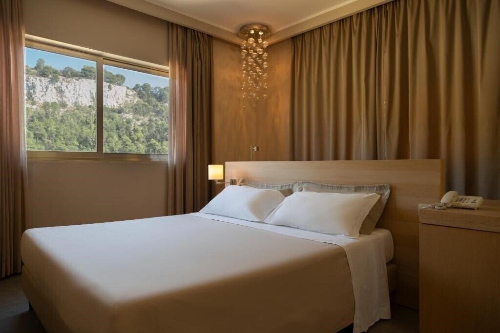 Фото Ferro Hotel 4*