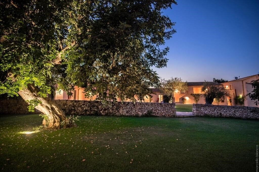 Готель Masseria Degli Ulivi 4*